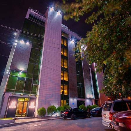 Capitol By Umbrella Otel Tiflis Dış mekan fotoğraf