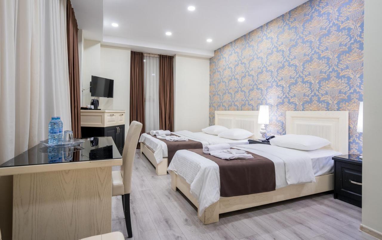 Capitol By Umbrella Otel Tiflis Dış mekan fotoğraf